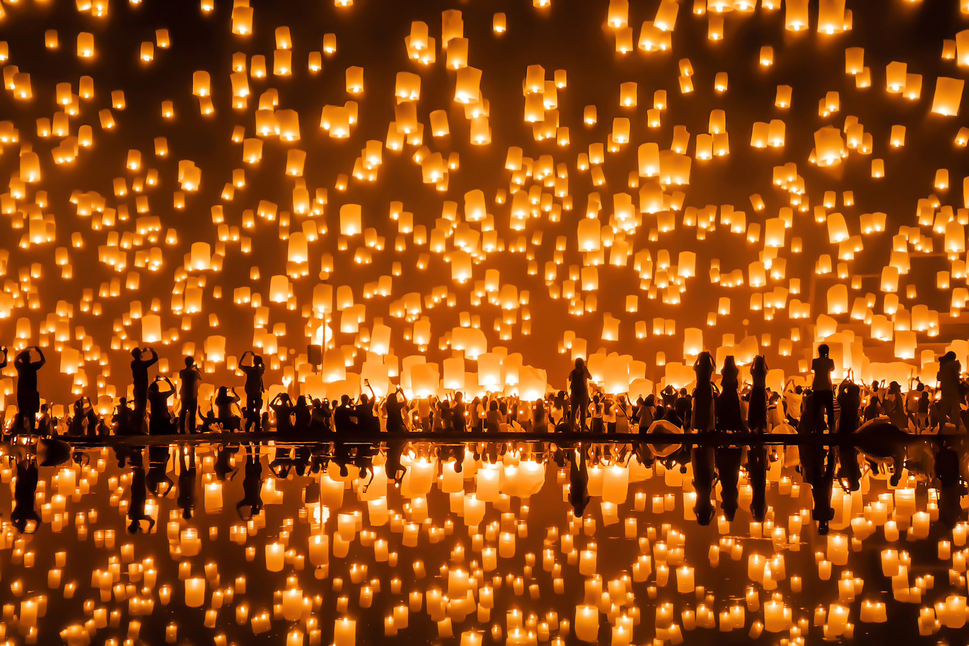lantern-festiival-shutterstock.jpg (1.10 MB)